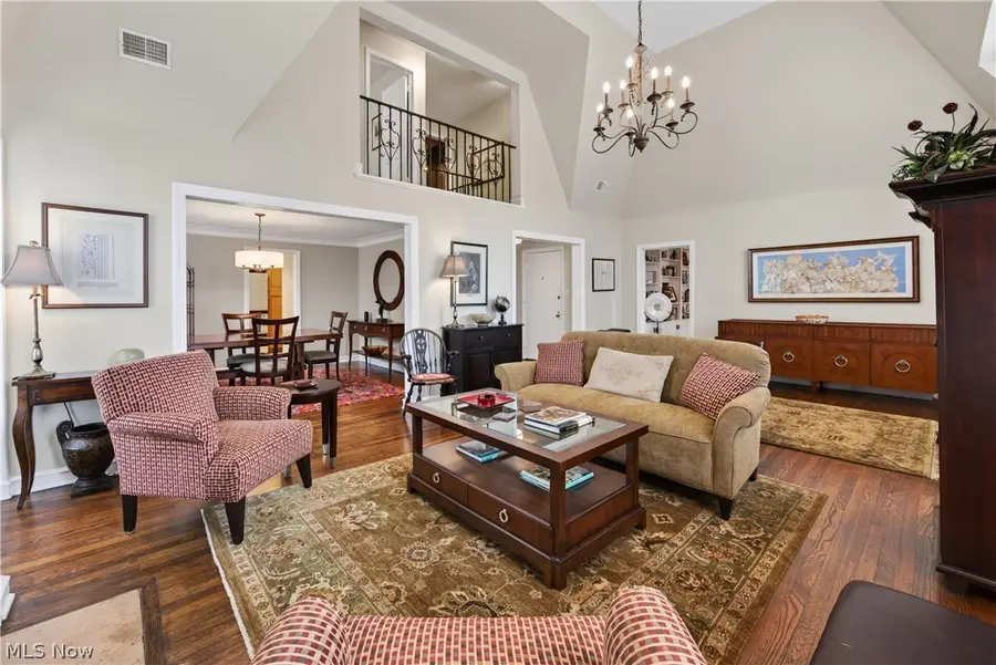 2808 Van Aken Boulevard #3, Cleveland, OH 44120 - #2