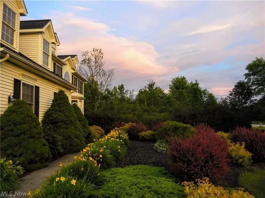 10055 Locust Grove Drive, Chardon, OH 44024 - #2