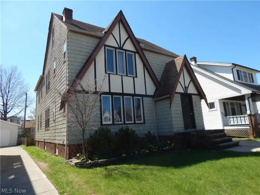 6511 Laverne Avenue, Parma, OH 44129 - #2