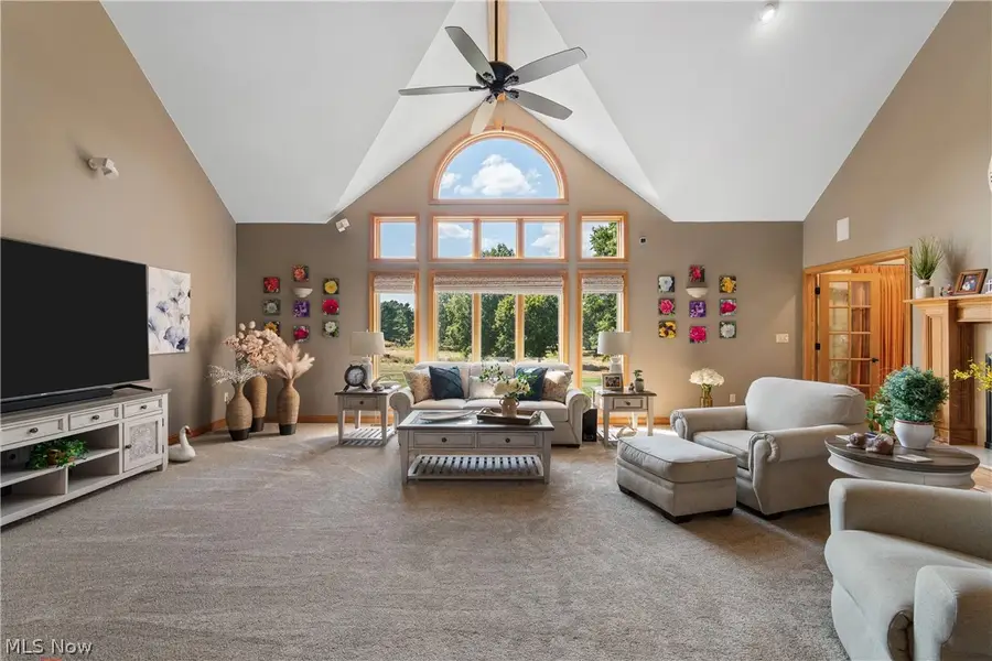 3896 Edison Ne Street, Hartville, OH 44632 - #3