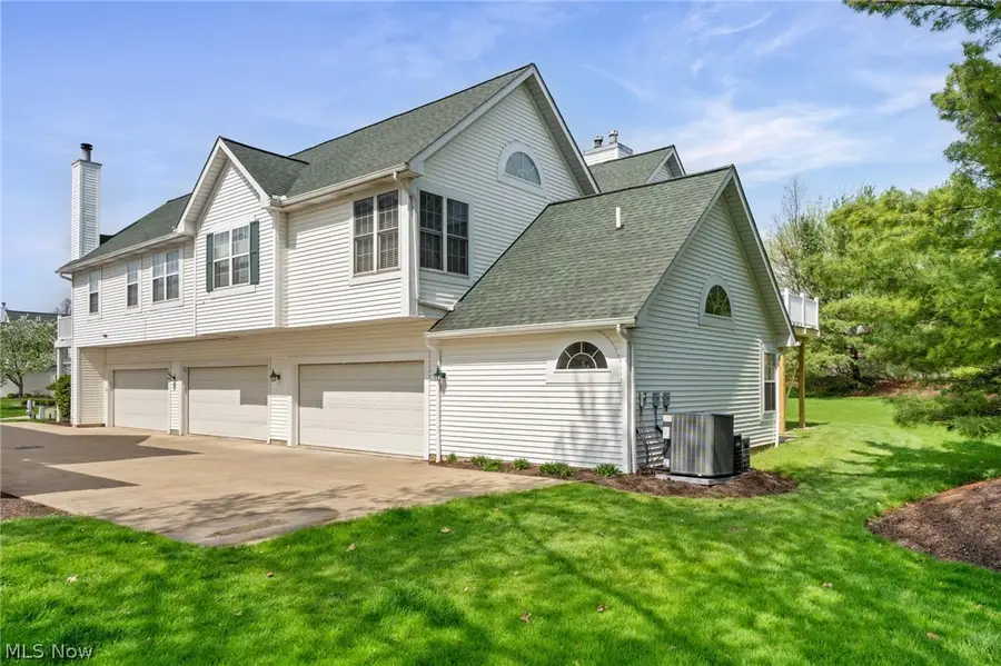 116 Vista Court, North Olmsted, OH 44070 - #2