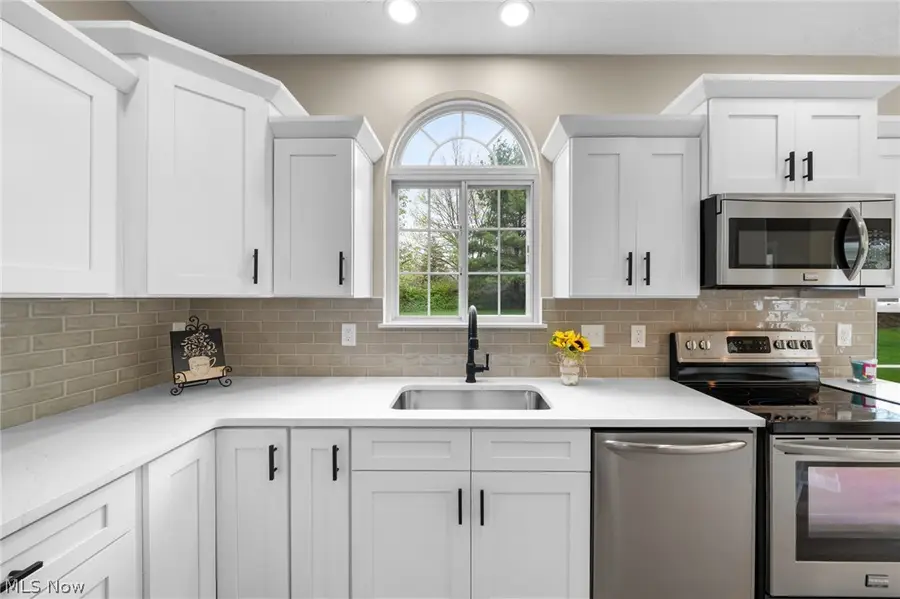 116 Vista Court, North Olmsted, OH 44070 - #3