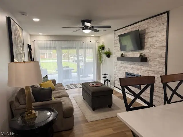 807 Howland Wilson Se Road, Warren, OH 44484 - #2