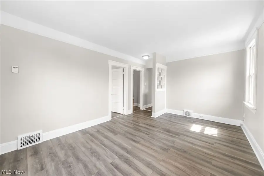 3225 W 38th Street, Cleveland, OH 44109 - #2