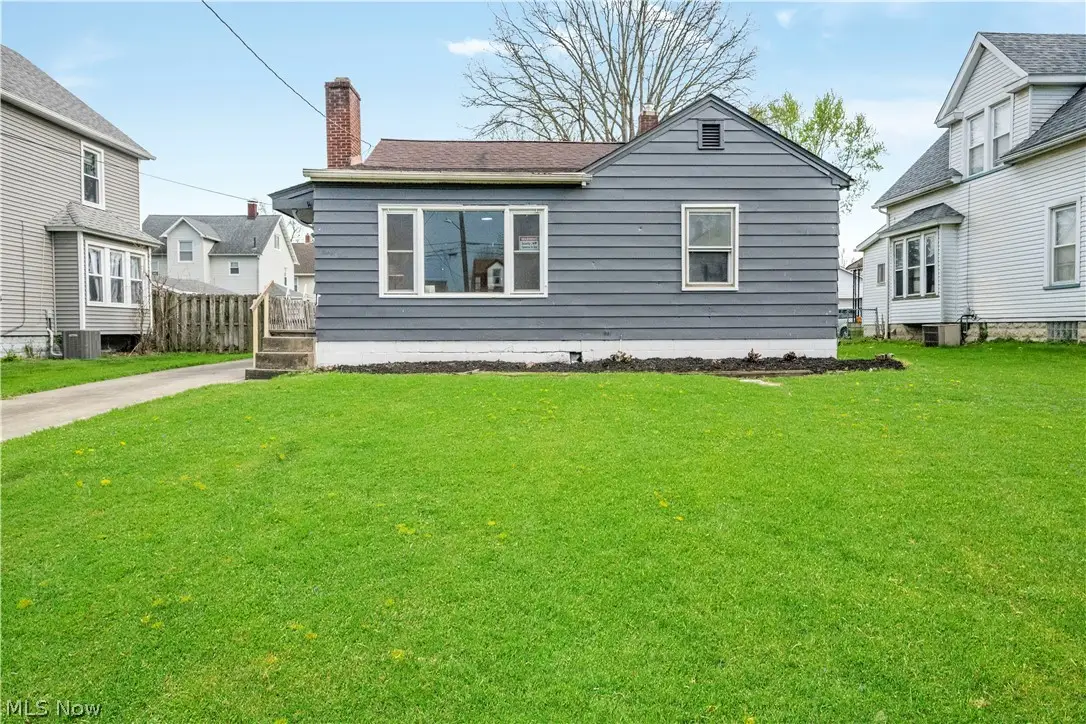 34 Helen Avenue, Niles, OH 44446 - #1