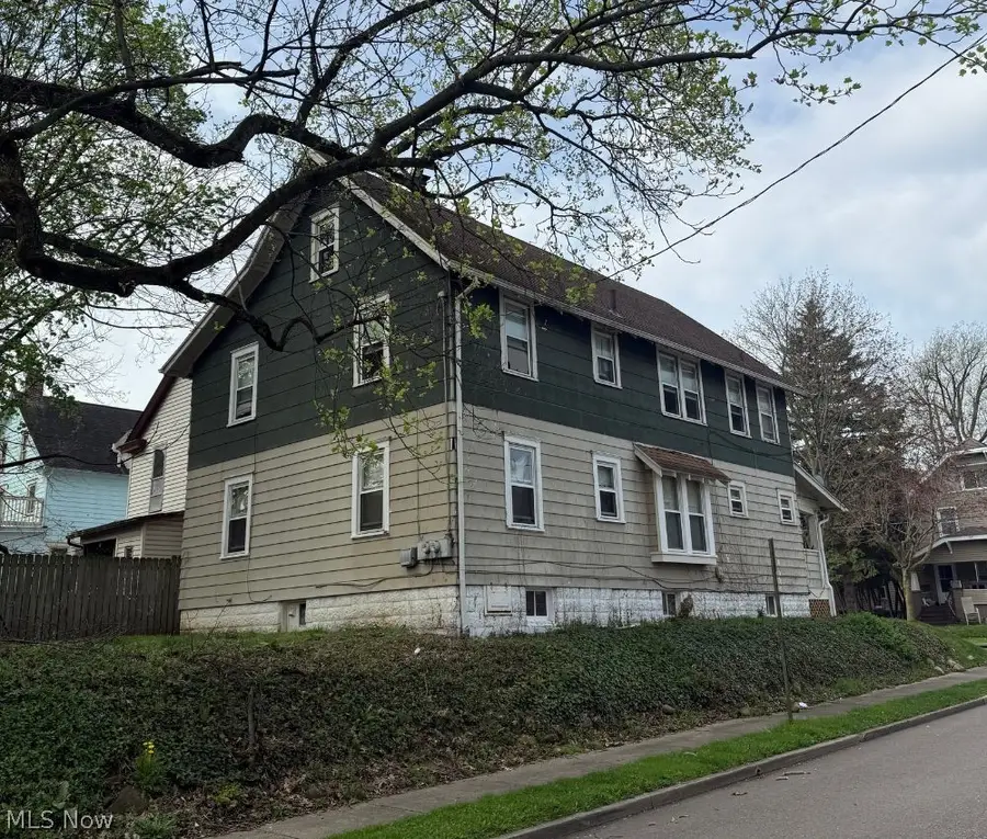 897 Avon Street, Akron, OH 44310 - #3