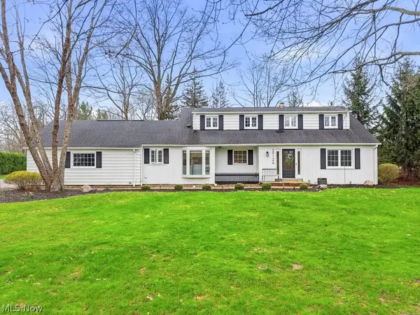 29126 Shaker Boulevard, Cleveland, OH 44124