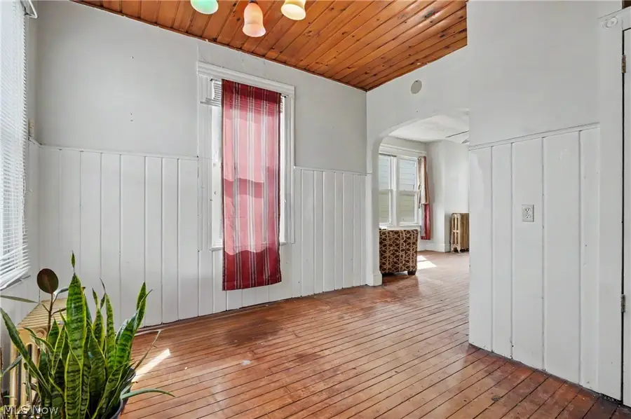 1297 W 116th Street, Cleveland, OH 44102 - #3