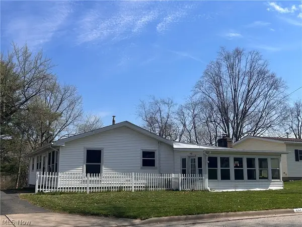 727 Circle Hill Se Road, North Canton, OH 44720