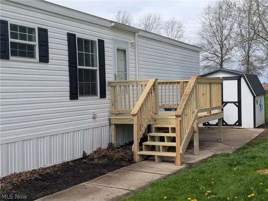 135 Kenny Brook Lane, Elyria, OH 44035 - #2