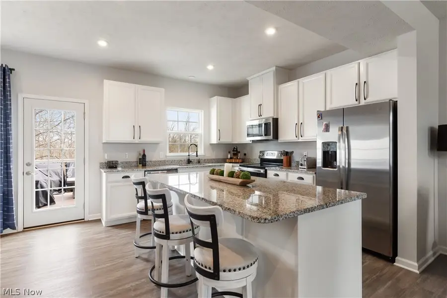 4037 N Steels Circle, Cuyahoga Falls, OH 44224 - #3