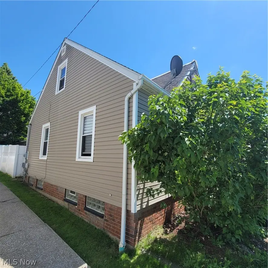 4739 E 88th Street, Garfield Heights, OH 44125 - #2