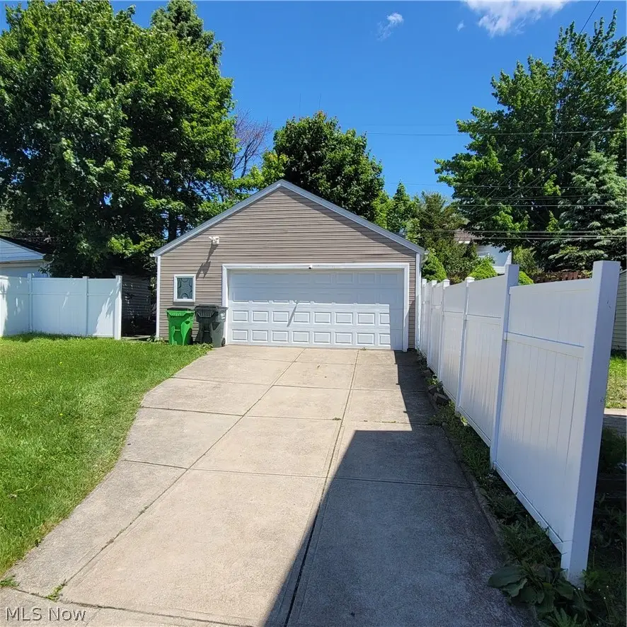 4739 E 88th Street, Garfield Heights, OH 44125 - #3