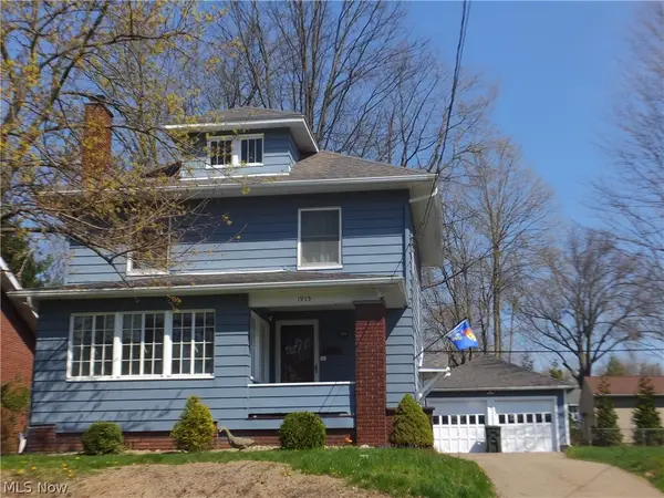 1915 34th Nw Street, Canton, OH 44709