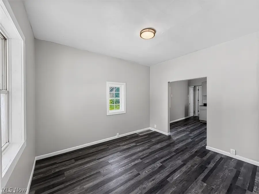 813 W 17th Street, Lorain, OH 44052 - #2