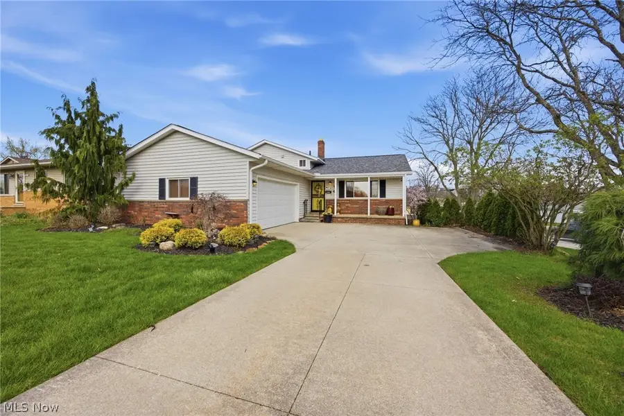 6033 Sweet Birch Drive, Bedford Heights, OH 44146 - #2