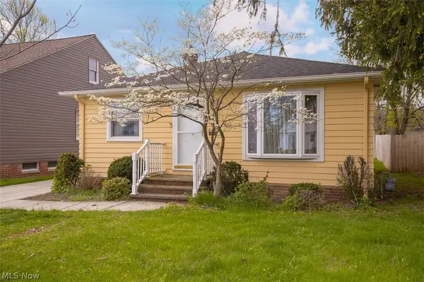 8409 Wainstead Drive, Parma, OH 44129