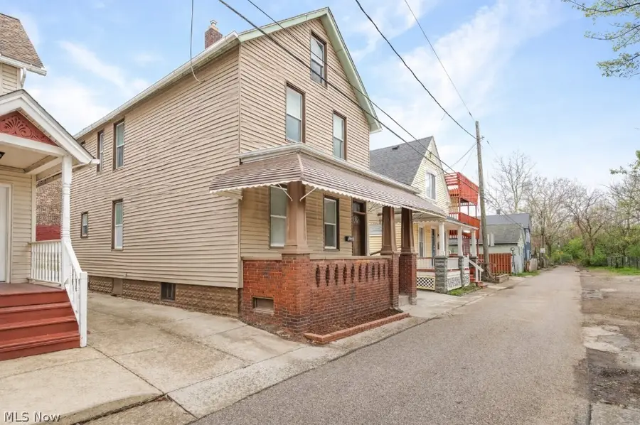 2597 W 15th Street, Cleveland, OH 44113 - #2