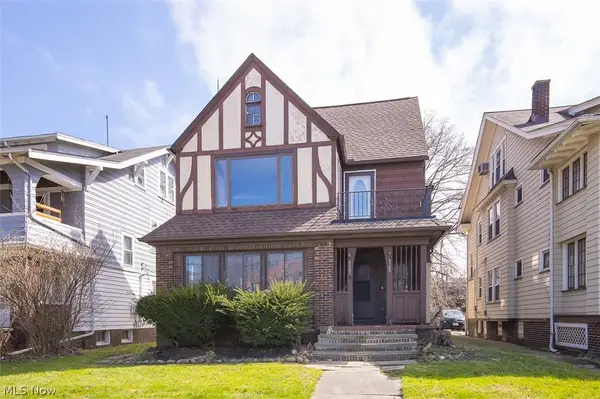 9327 Clifton Boulevard, Cleveland, OH 44102
