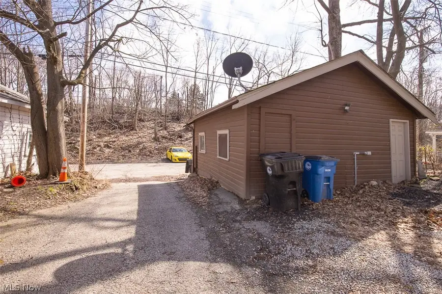 9327 Clifton Boulevard, Cleveland, OH 44102 - #3