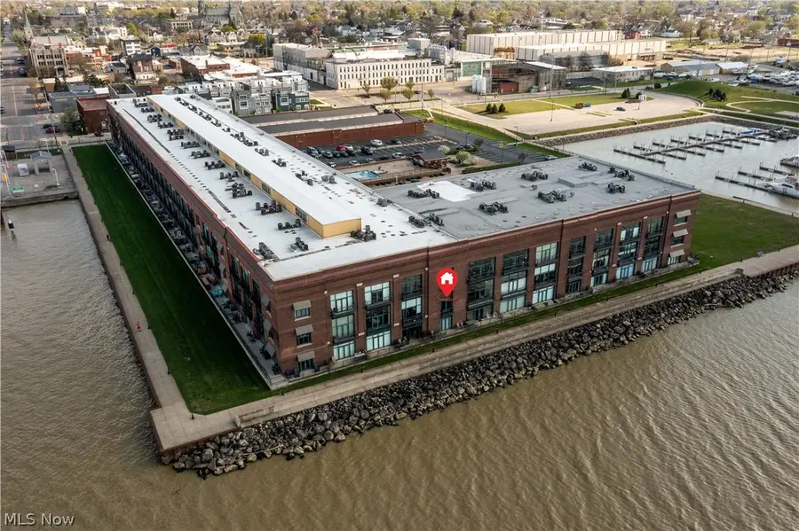 401 W Shoreline Drive #261, Sandusky, OH 43016 - #3