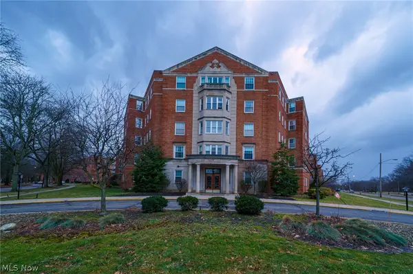 13800 Fairhill Road #101, Shaker Heights, OH 44120