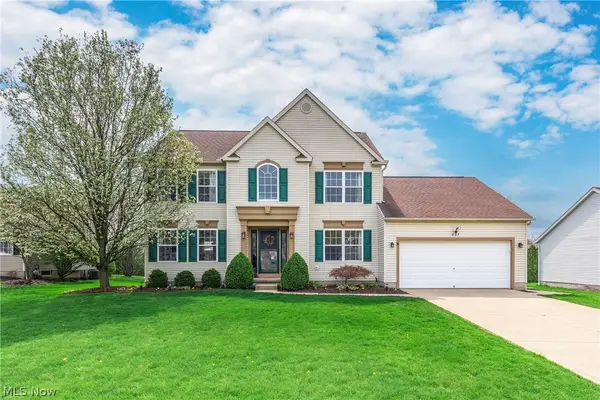 657 Ashbrook Drive, Wadsworth, OH 44281