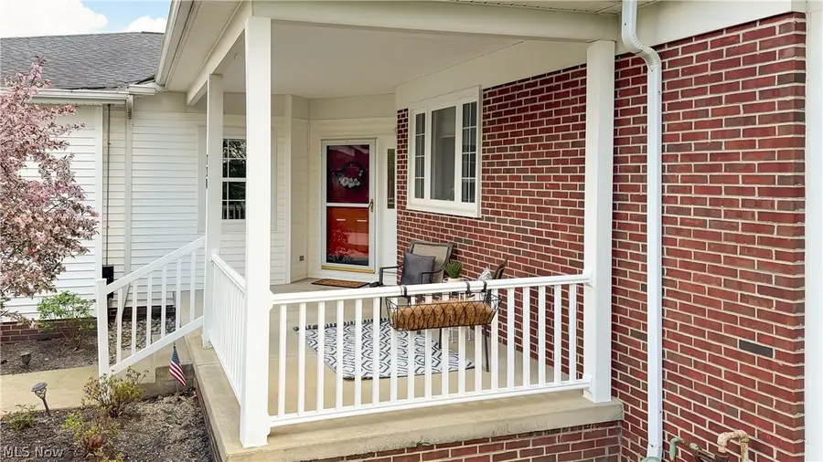 730 Woodlake Drive, Aurora, OH 44202 - #2