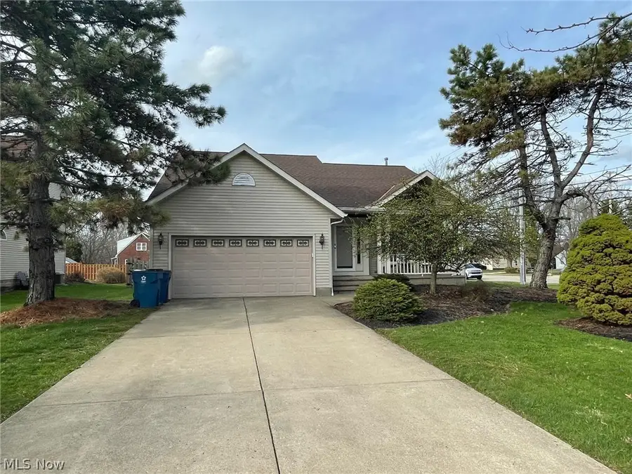 38445 Westminster Lane, Willoughby, OH 44094 - #2