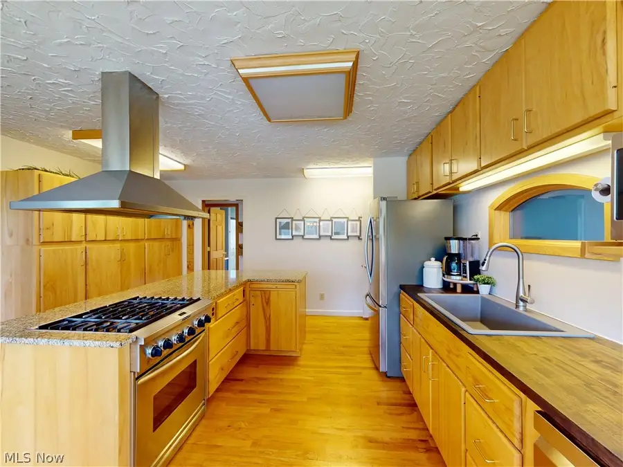 682 Rural Road, Eastlake, OH 44095 - #2