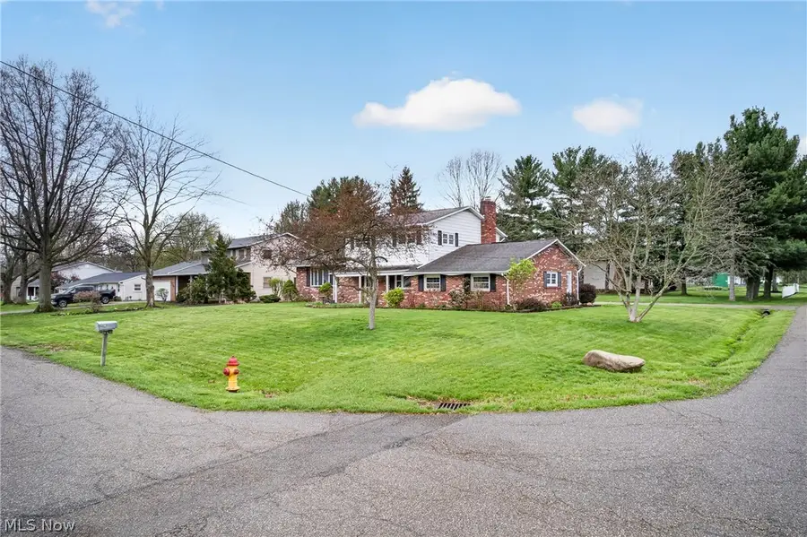 7432 Klingston Nw Street, Massillon, OH 44646 - #3