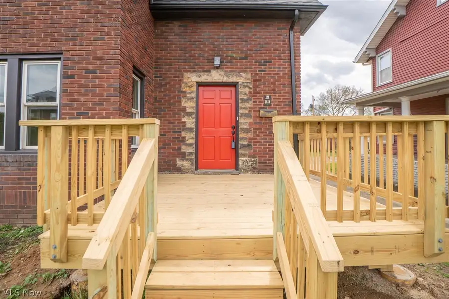 1322 12th Nw Street, Canton, OH 44703 - #2