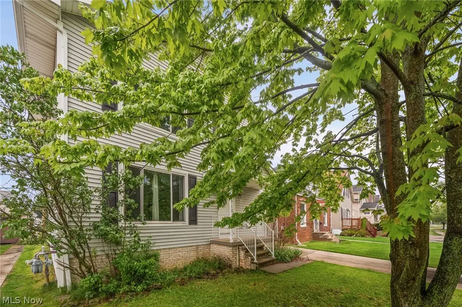 4910 & 4912 Yorkshire Avenue, Parma, OH 44134 - #3