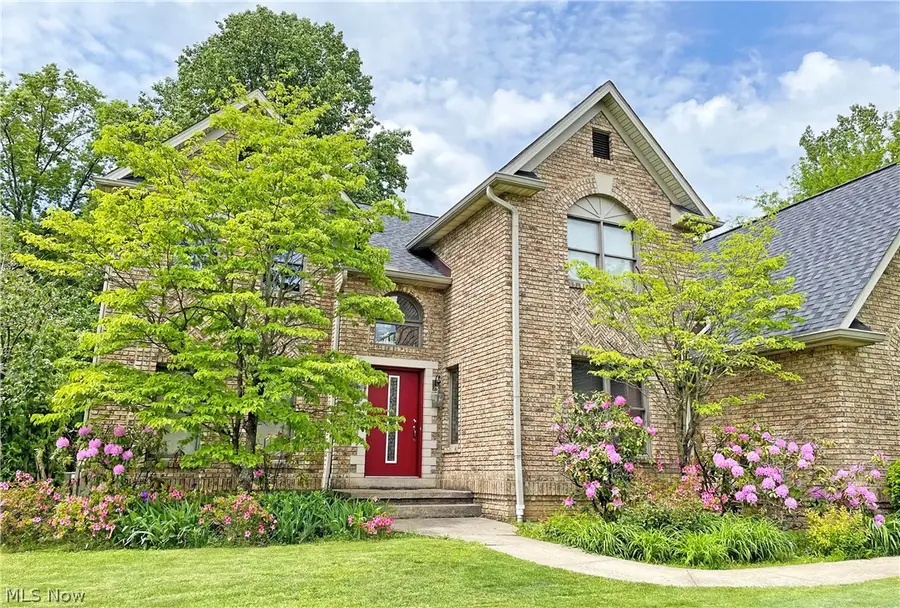 2683 Radford Nw Street, North Canton, OH 44720 - #2