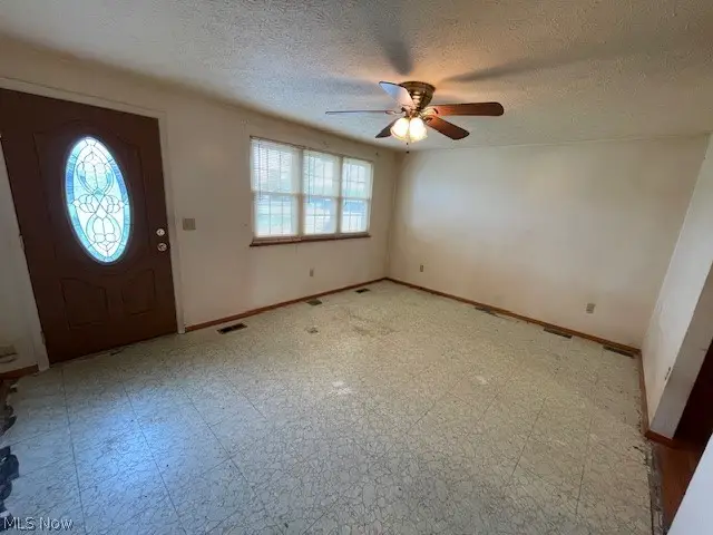 4036 Leavitt Road, Lorain, OH 44053 - #2