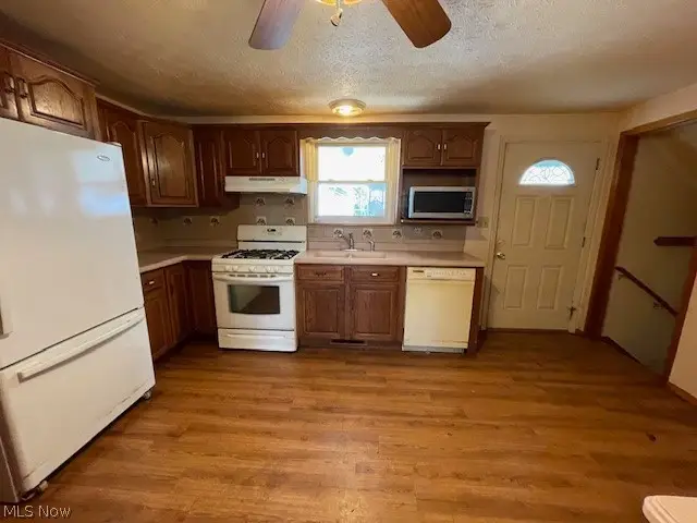 4036 Leavitt Road, Lorain, OH 44053 - #3