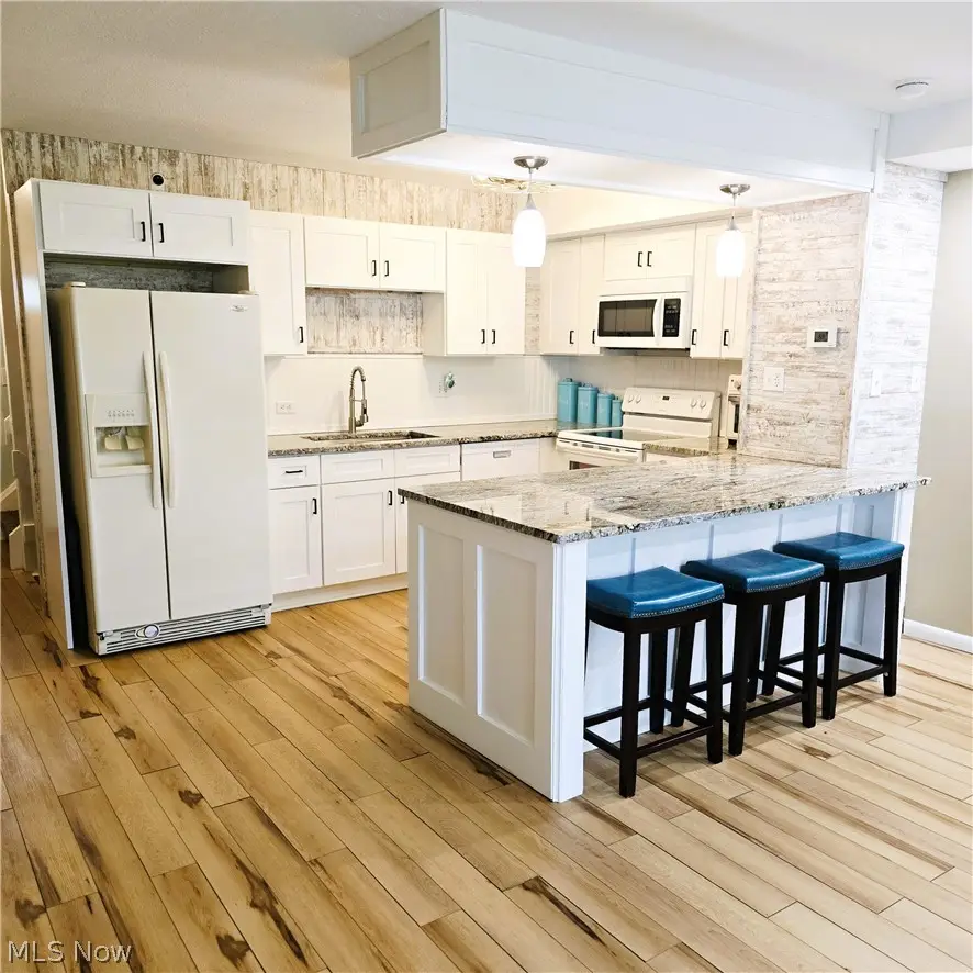 67 Landings Way, Avon Lake, OH 44012 - #2