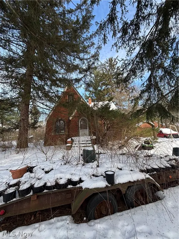 10428 W Edgerton Road, North Royalton, OH 44133