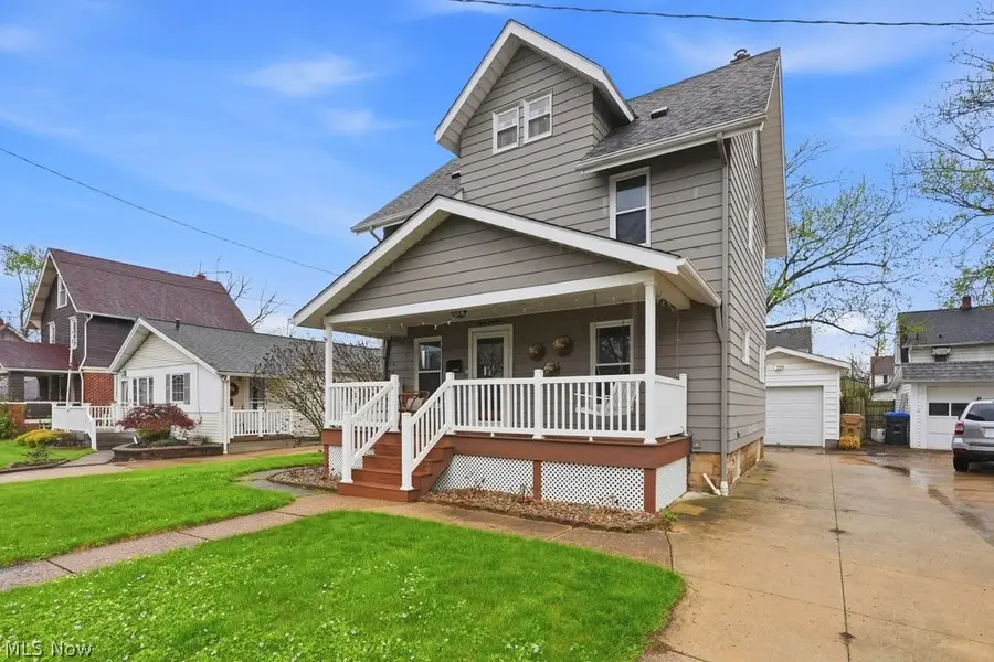 1642 10th Street, Cuyahoga Falls, OH 44221 - #2