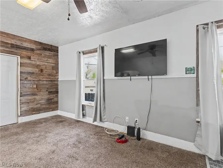 2012 Harmont Ne Avenue, Canton, OH 44705 - #3