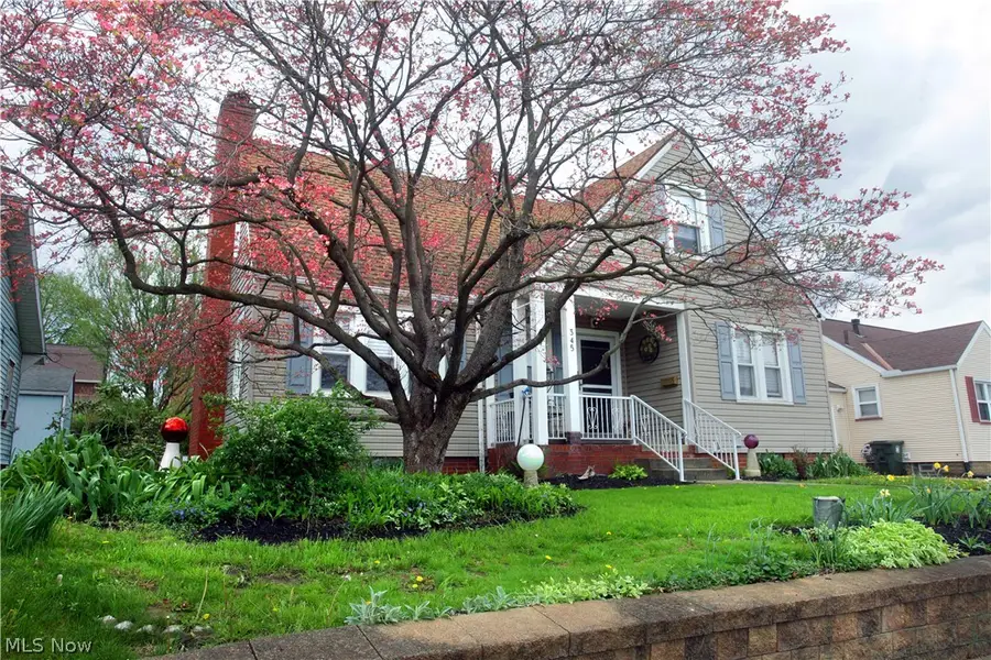 345 Roslyn Nw Avenue, Canton, OH 44708 - #3