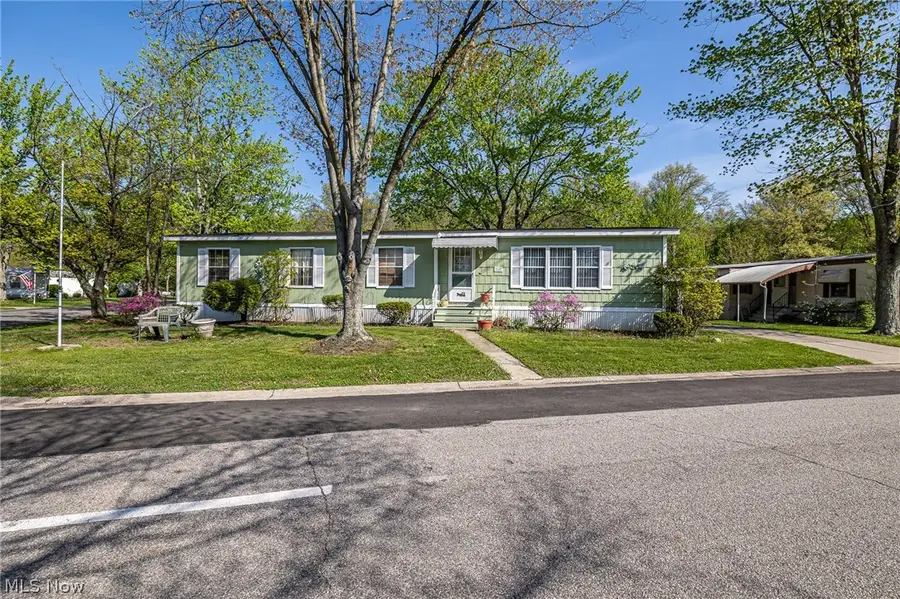 16 Grand Boulevard, Olmsted, OH 44138 - #2