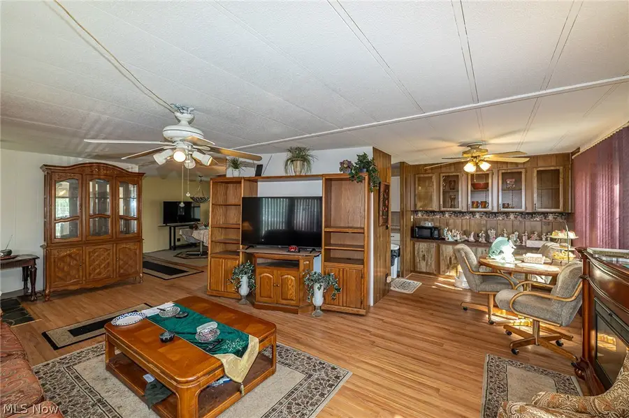 16 Grand Boulevard, Olmsted, OH 44138 - #3