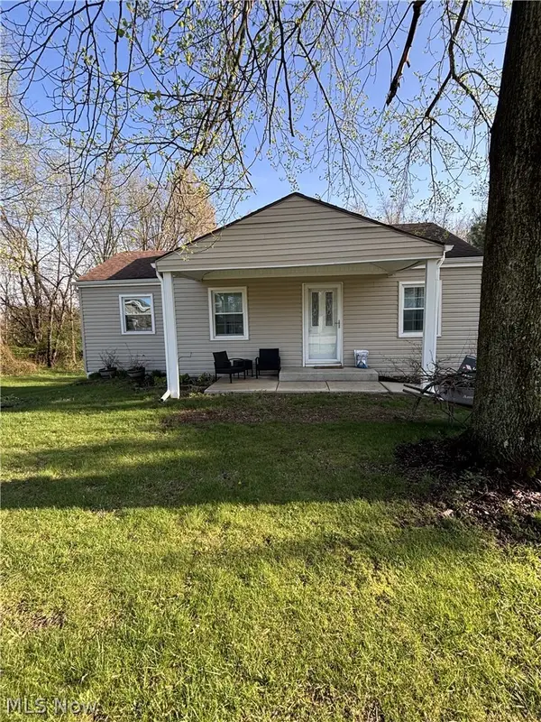 880 E Caston Road, Uniontown, OH 44685