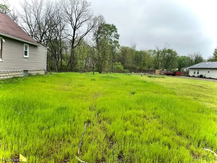 303 George Street, Barberton, OH 44203 - #2