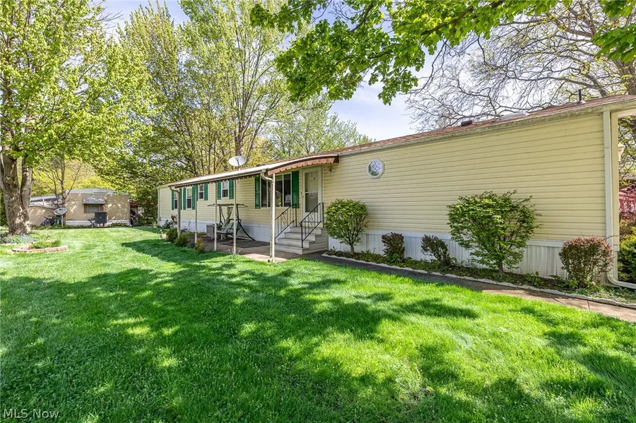 9 Overland Drive, Olmsted, OH 44138 - #2