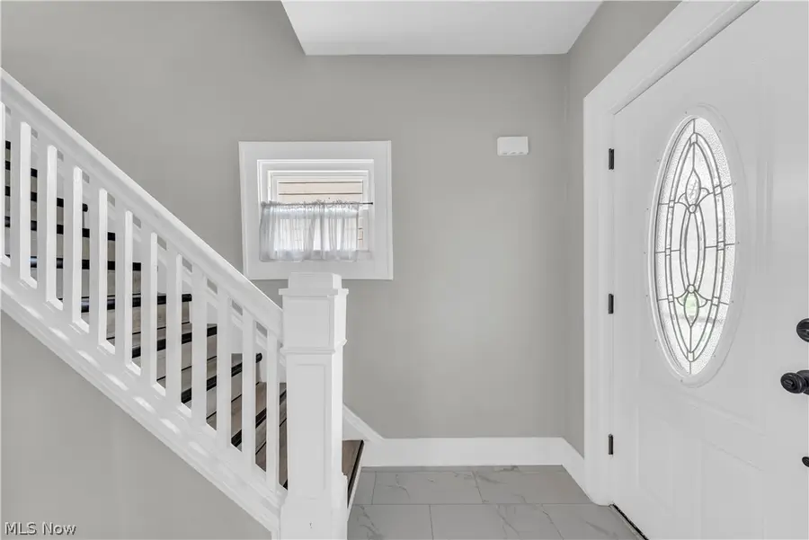 3562 Cedarbrook Road, University Heights, OH 44118 - #3