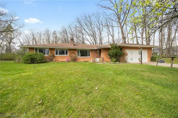7564 Winding Way, Brecksville, OH 44141