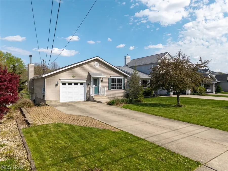 249 Waverly Avenue, Wadsworth, OH 44281 - #2