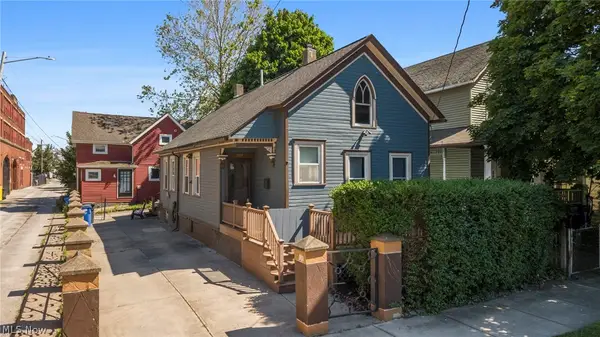 801 College Avenue, Cleveland, OH 44113